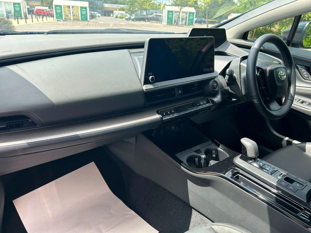 Toyota Prius view 24