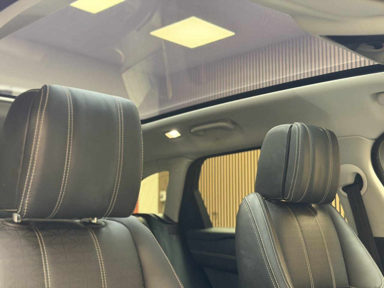 Land Rover Range Rover Velar view 28