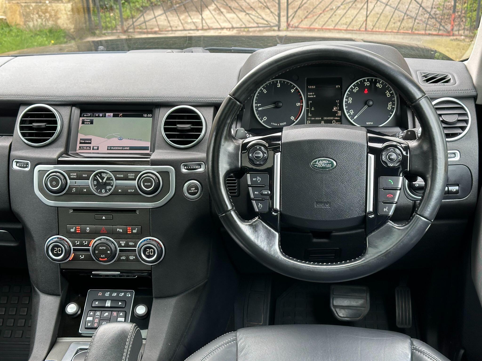 Land Rover Discovery view 9