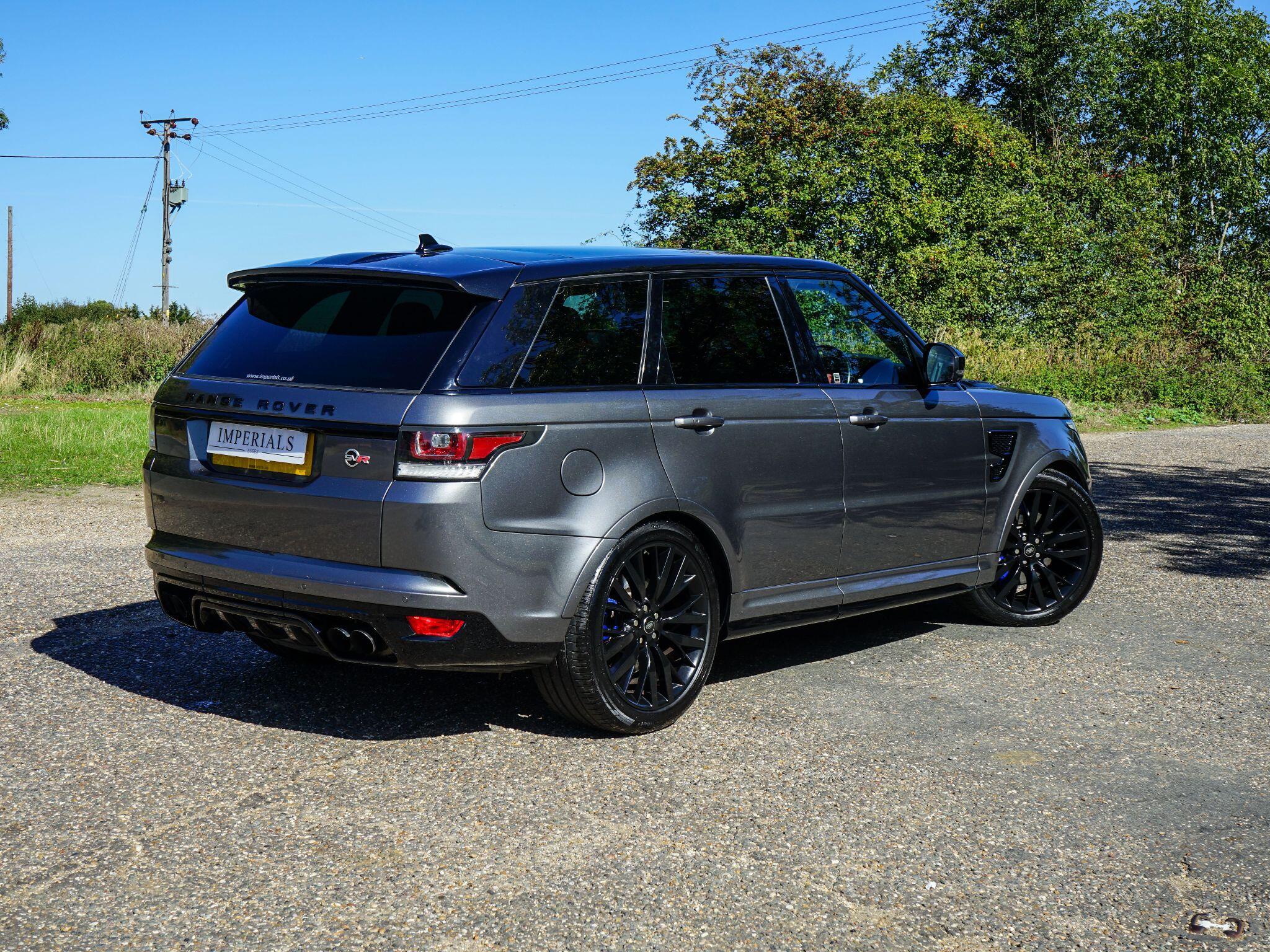 Land Rover Range Rover Sport view 4