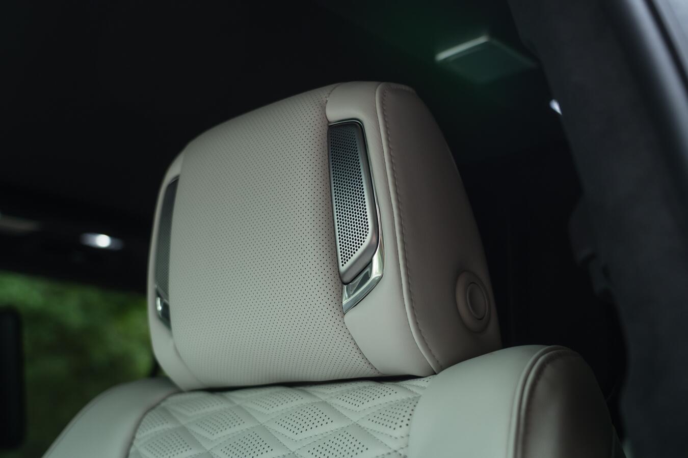 Cadillac Escalade view 35