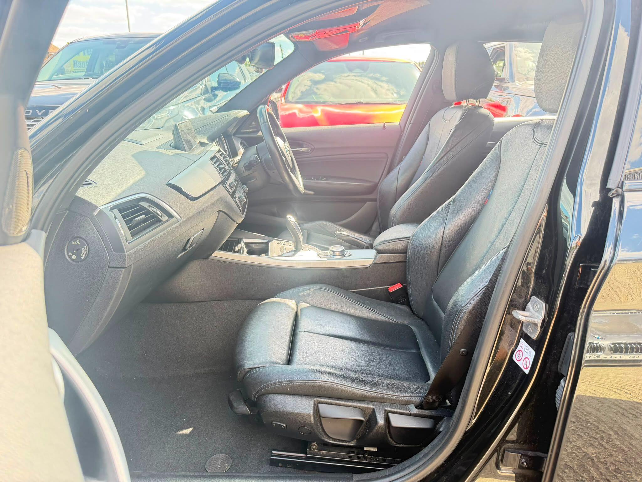 BMW 1 Series view 29