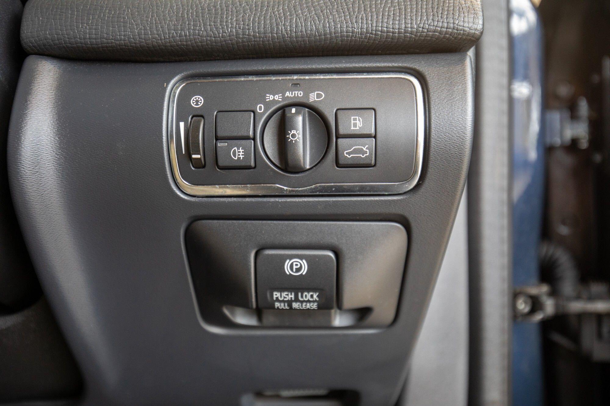 Volvo XC60 view 18