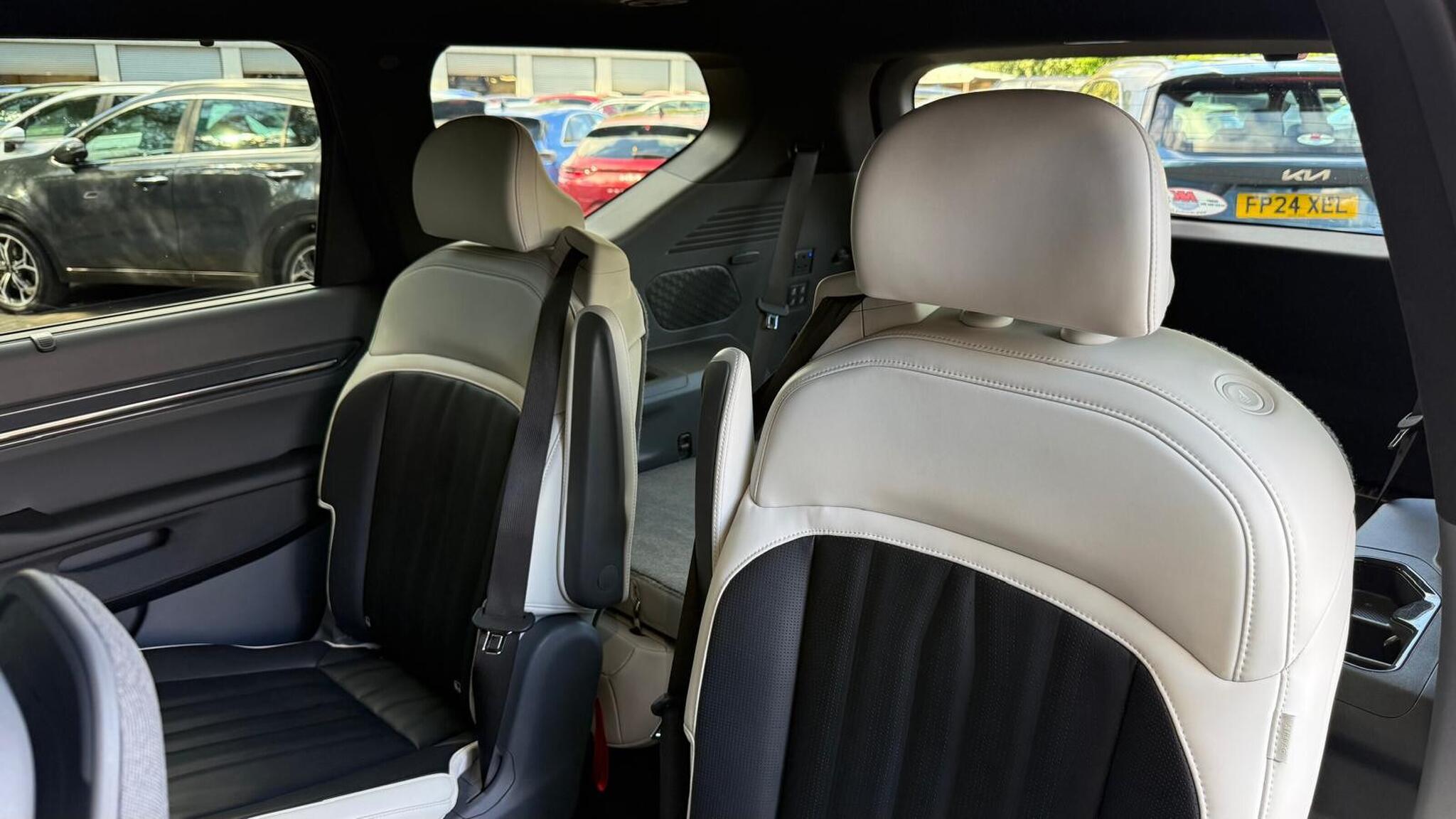 Kia EV9 view 29