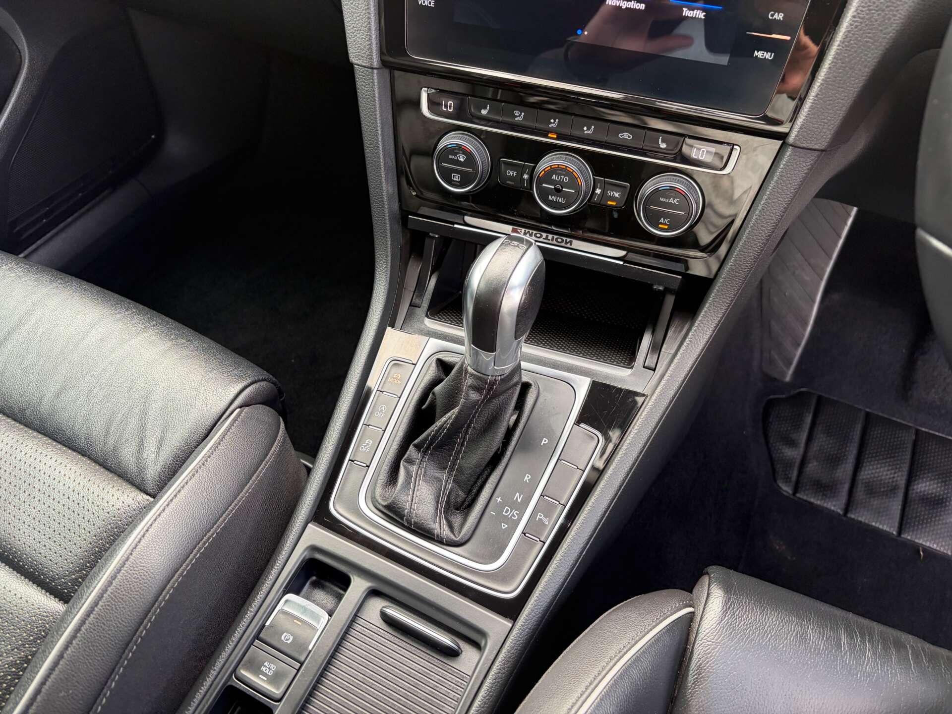 Volkswagen Golf view 39