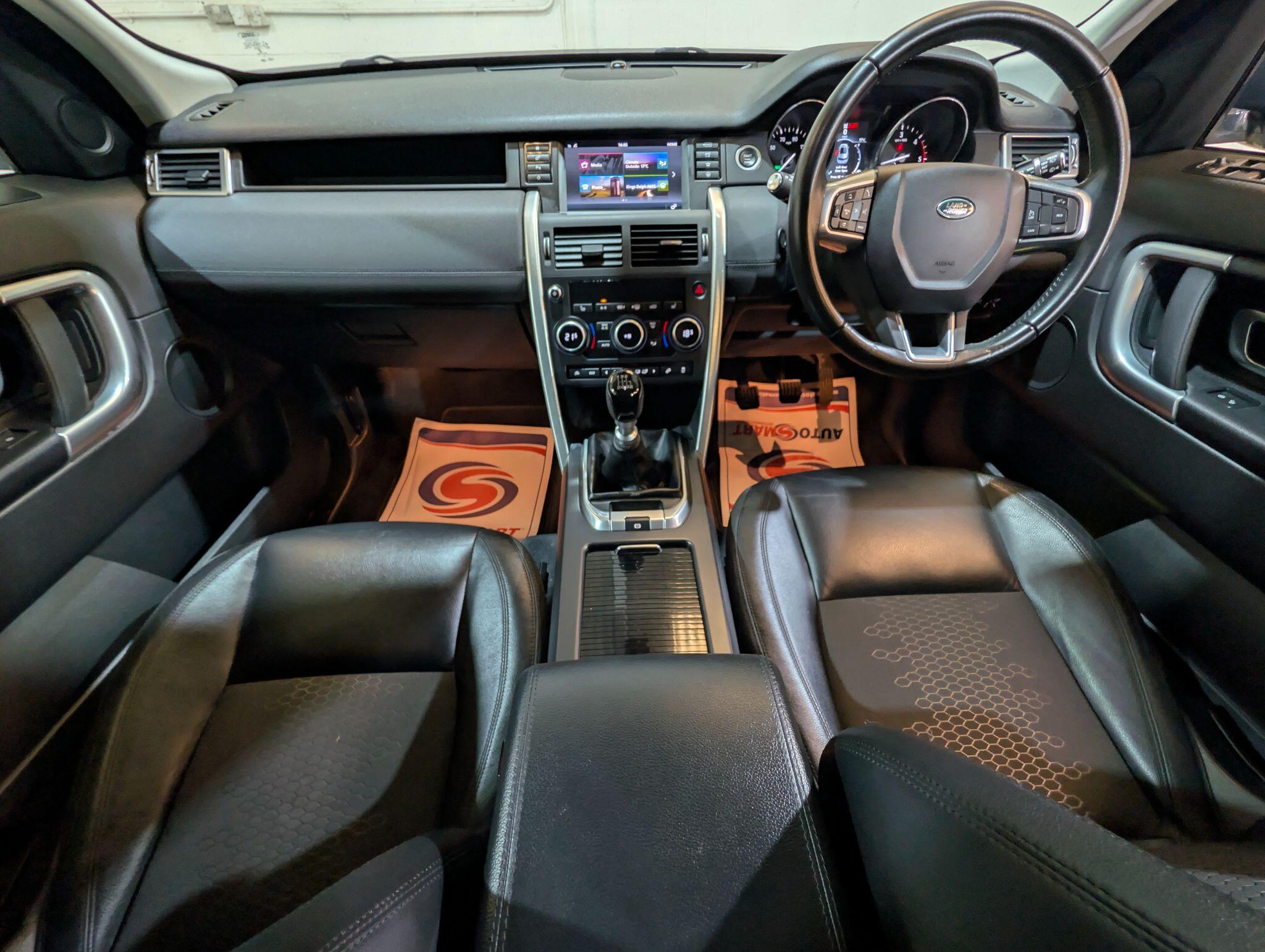 Land Rover Discovery Sport view 54