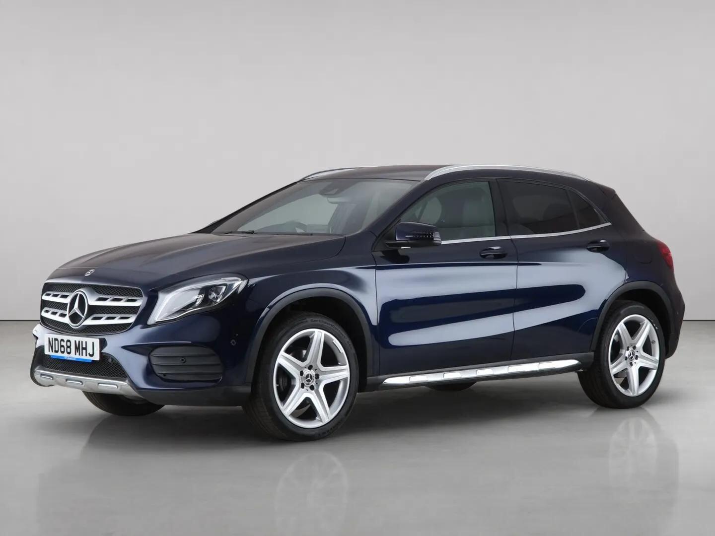 Mercedes-Benz Gla view 2