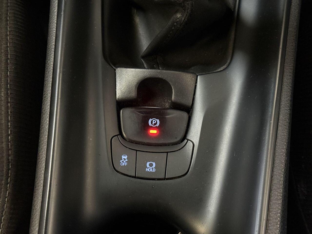 Toyota C-HR view 49