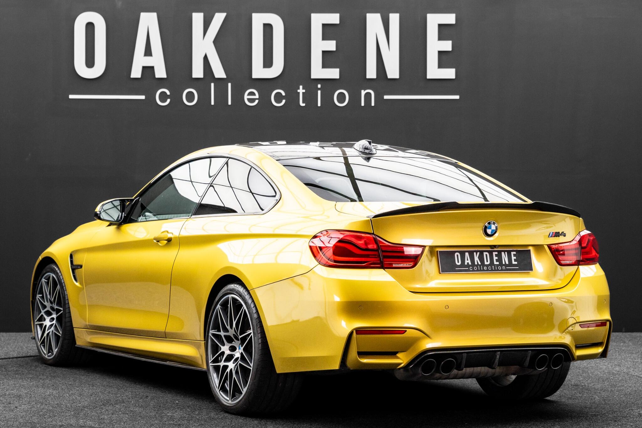 BMW M4 view 6