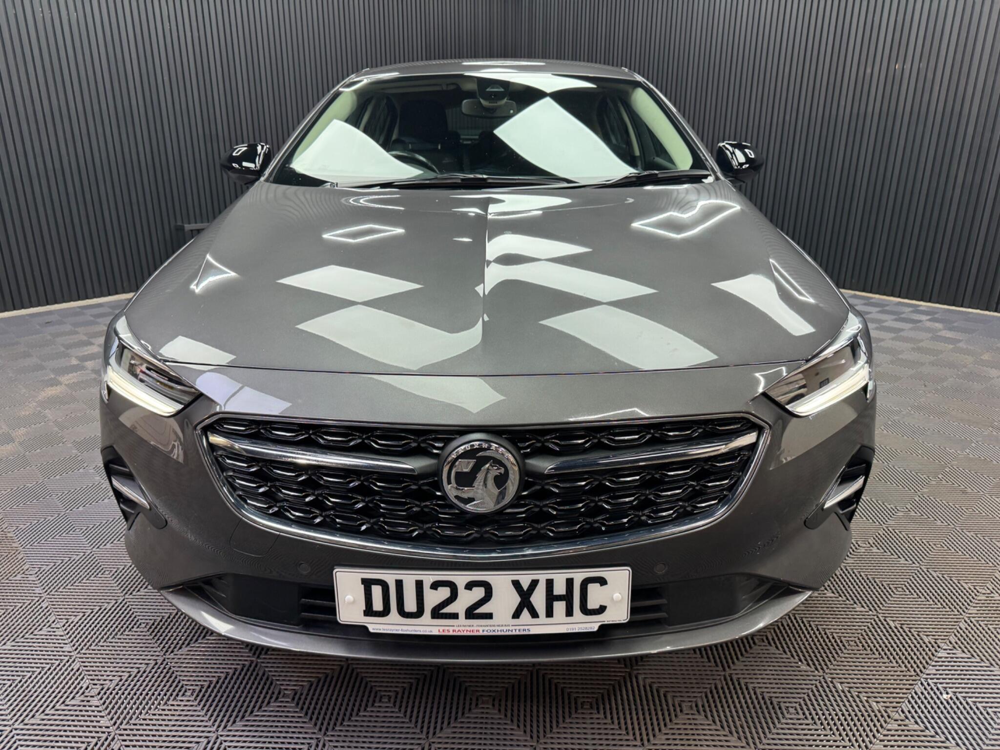 Vauxhall Insignia view 5