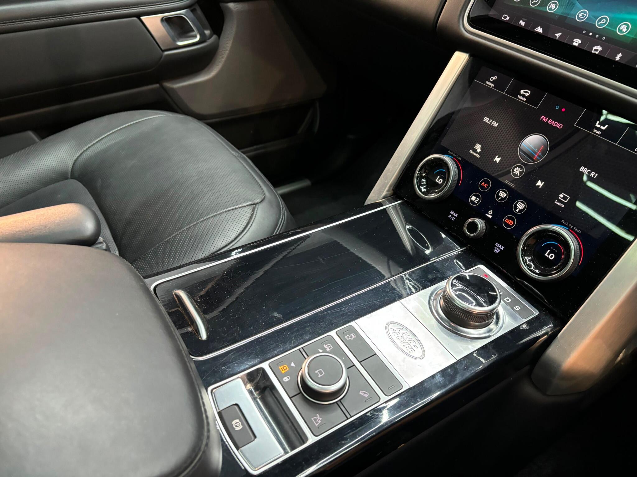 Land Rover Range Rover view 9