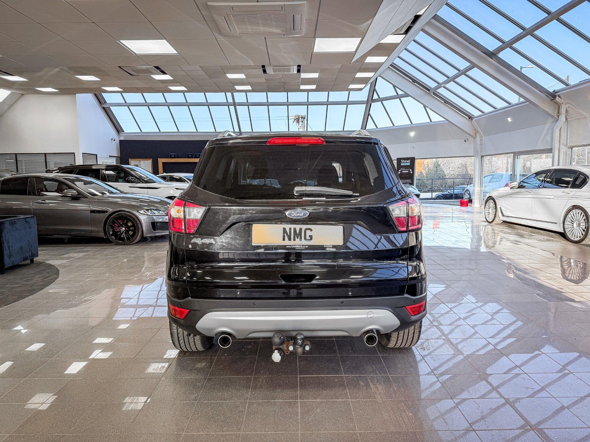 Ford Kuga view 32