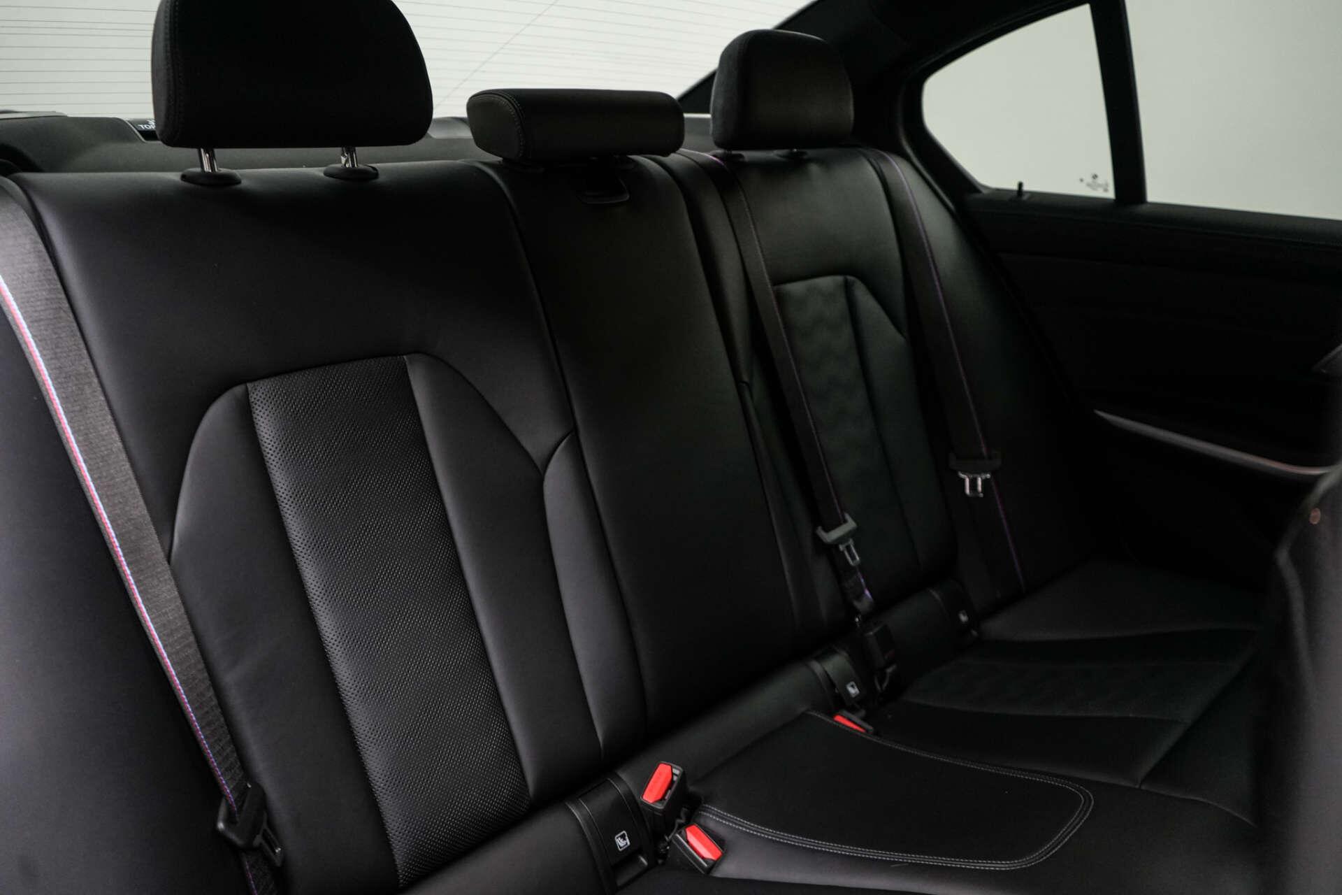 BMW M3 view 31
