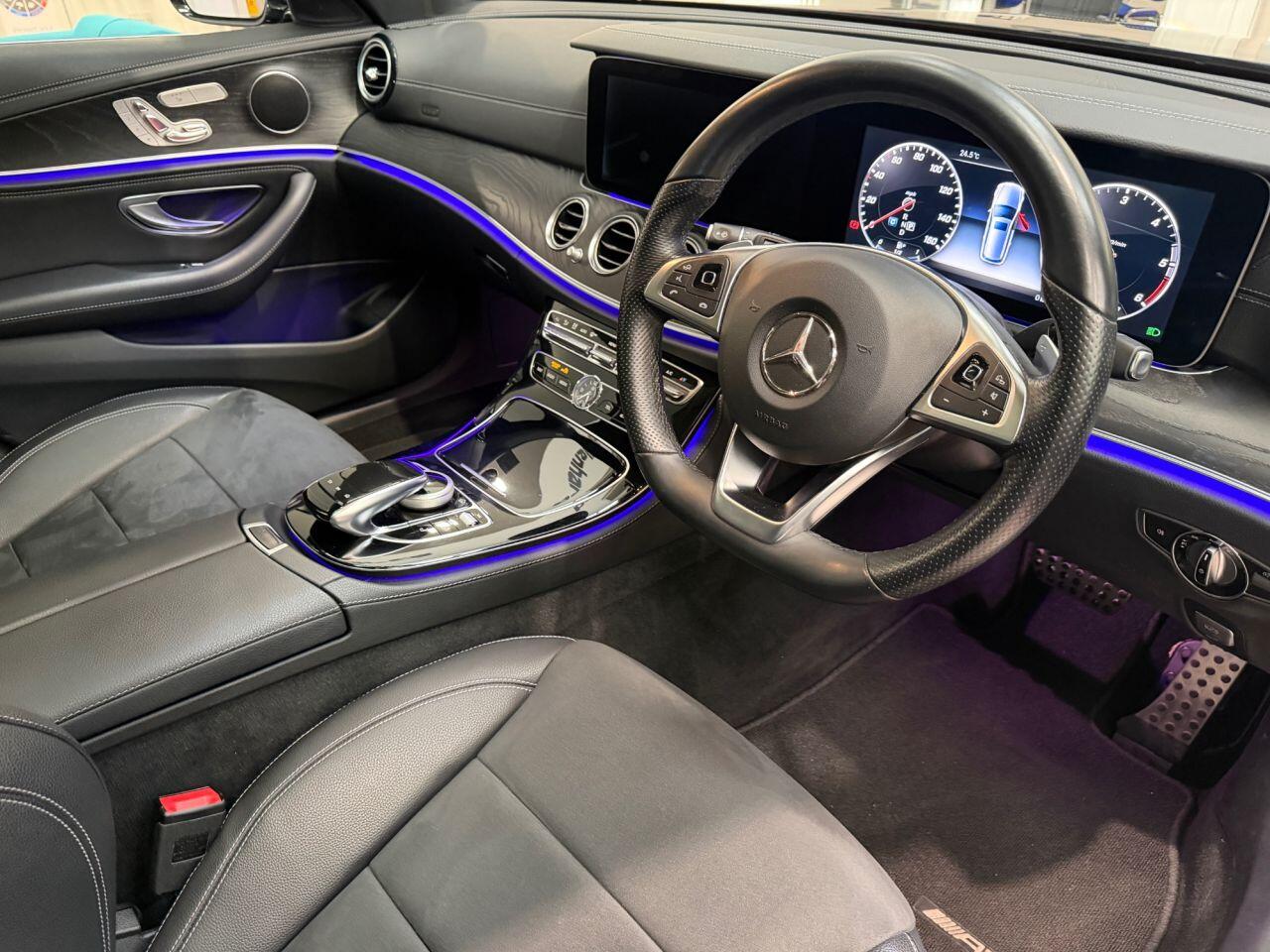 Mercedes-Benz E Class view 26