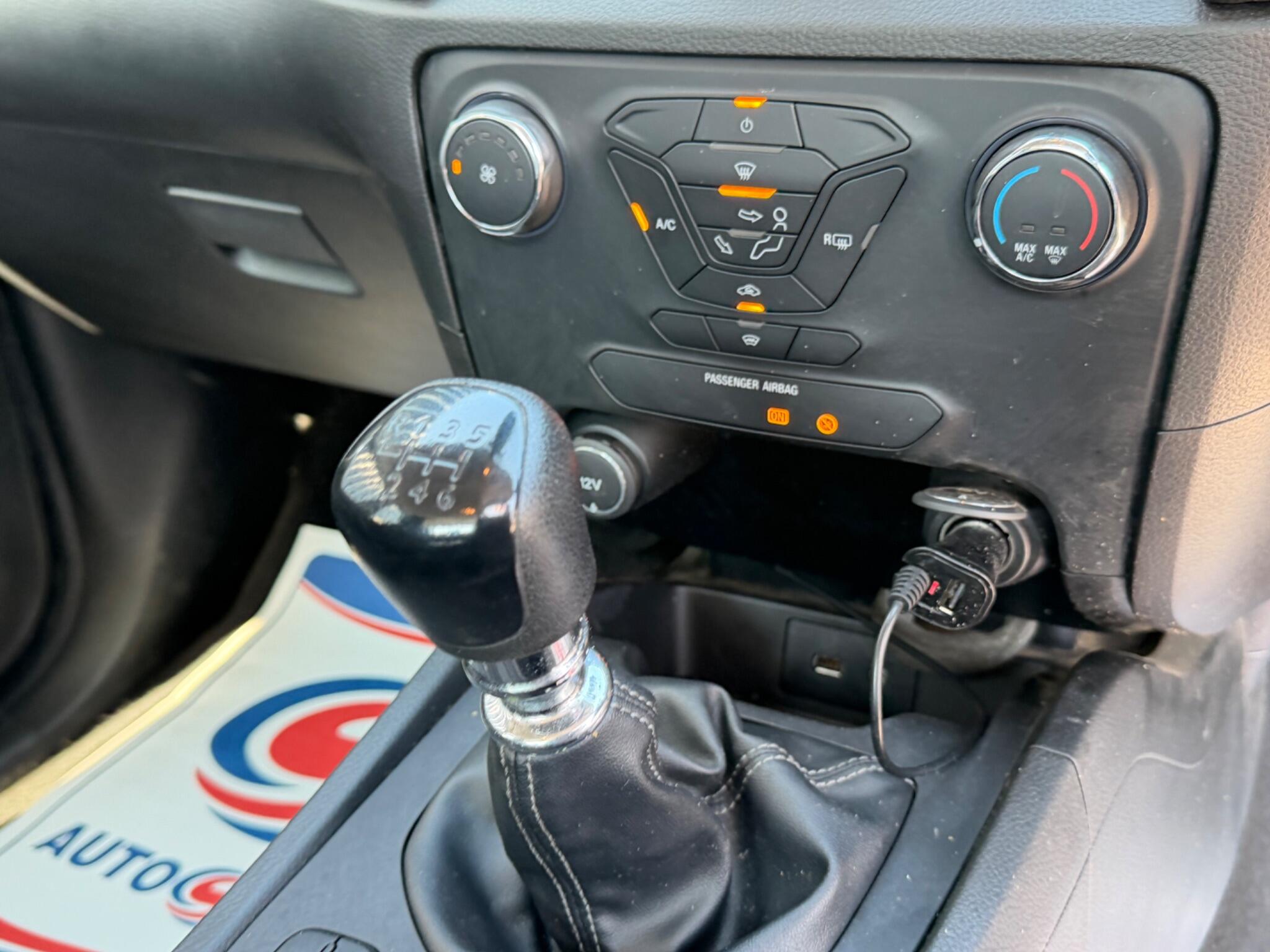 Ford Ranger view 39