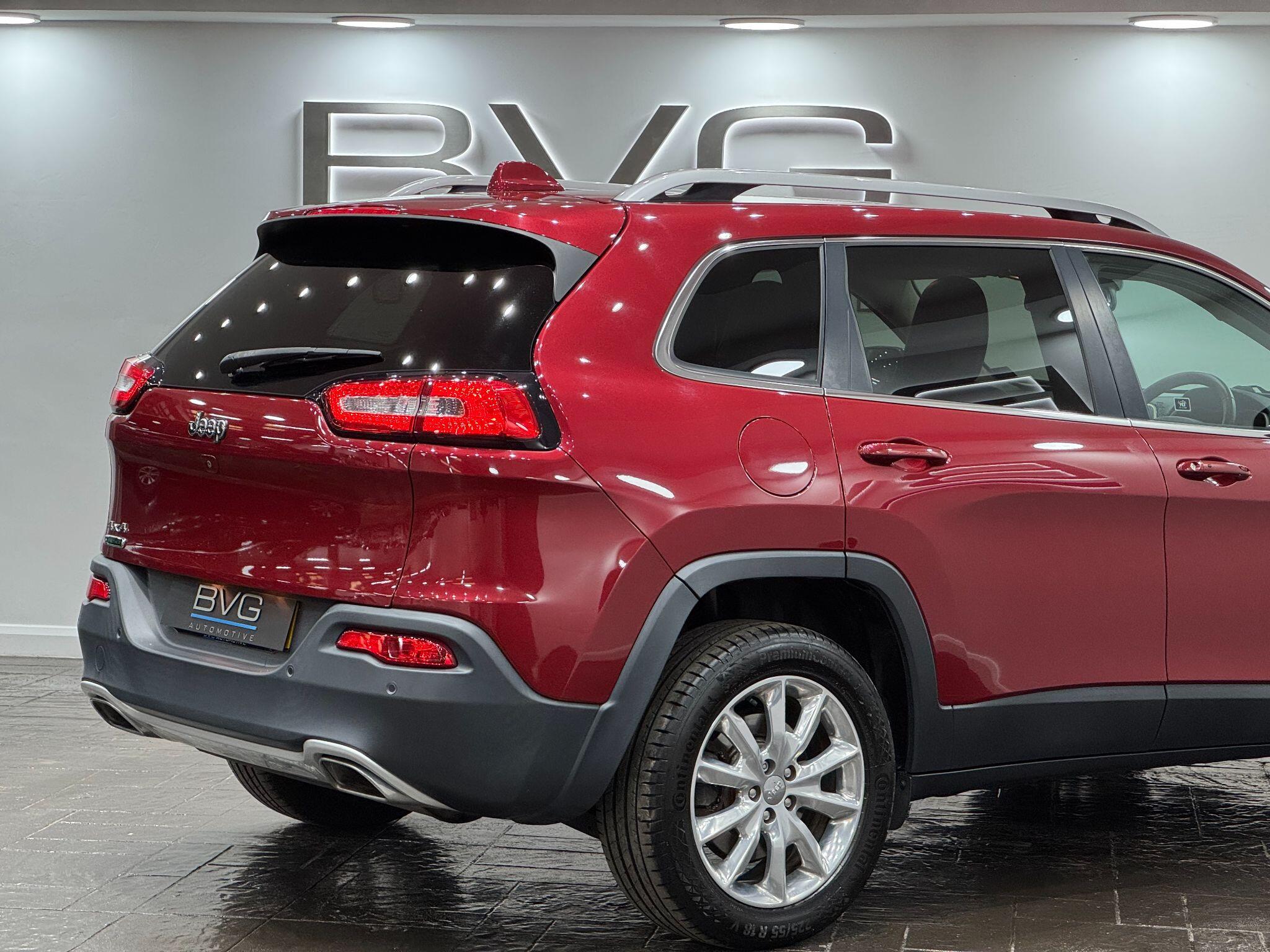 Jeep Cherokee view 20