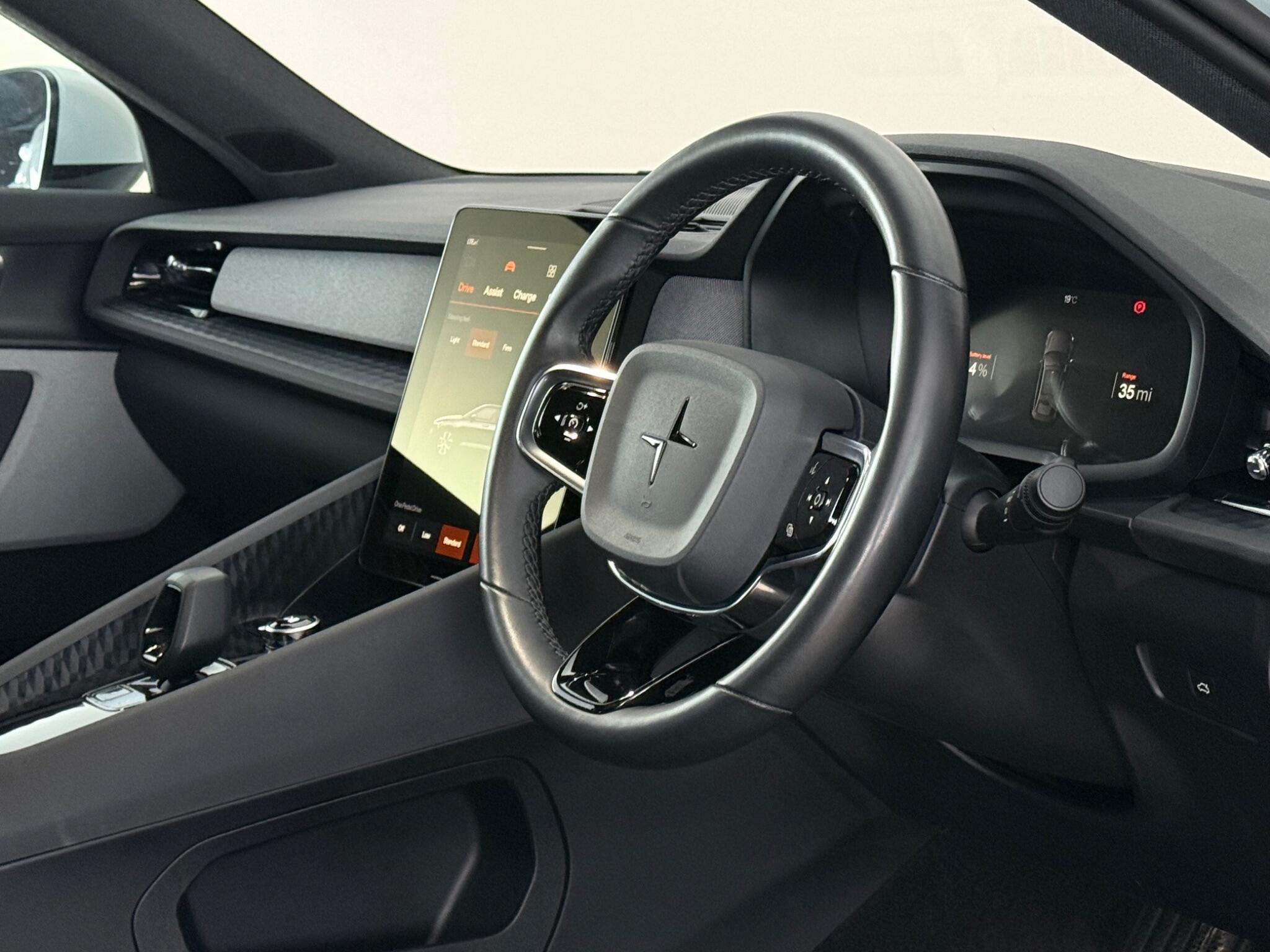 Polestar 2 view 3