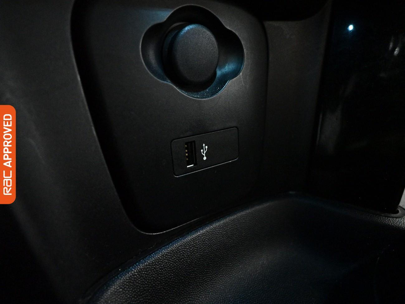 Mini Hatch view 17