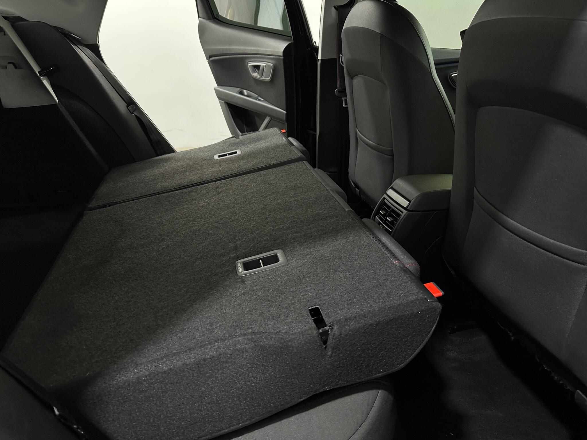 Seat Leon view 45