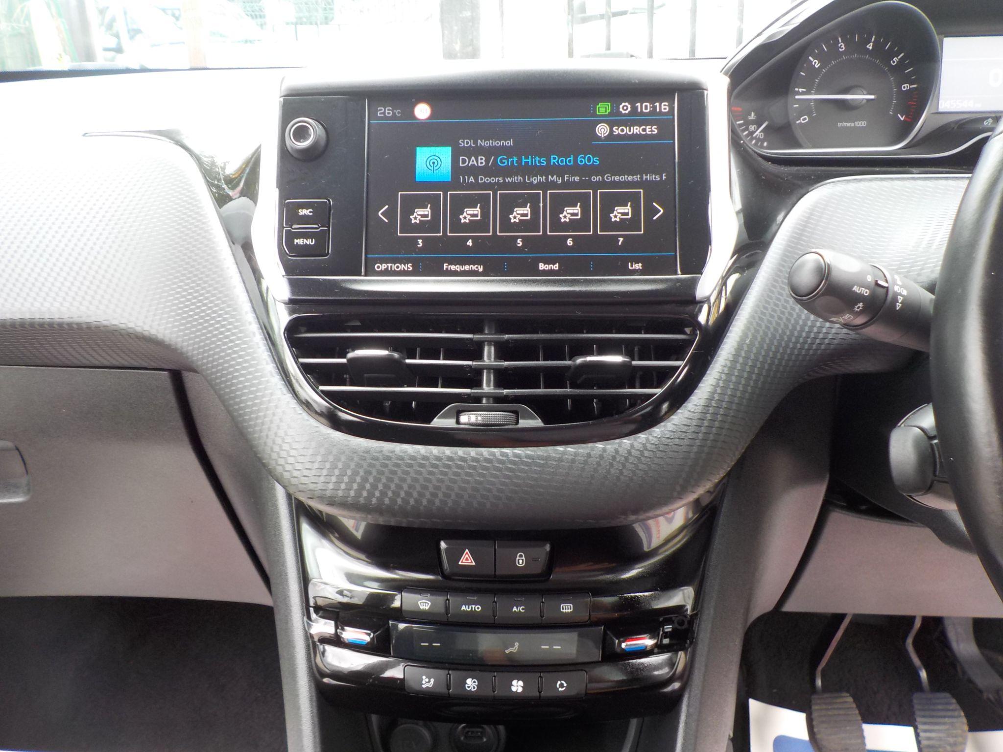 Peugeot 208 1.2 PureTech Tech Edition Euro 6 (s/s) 5dr