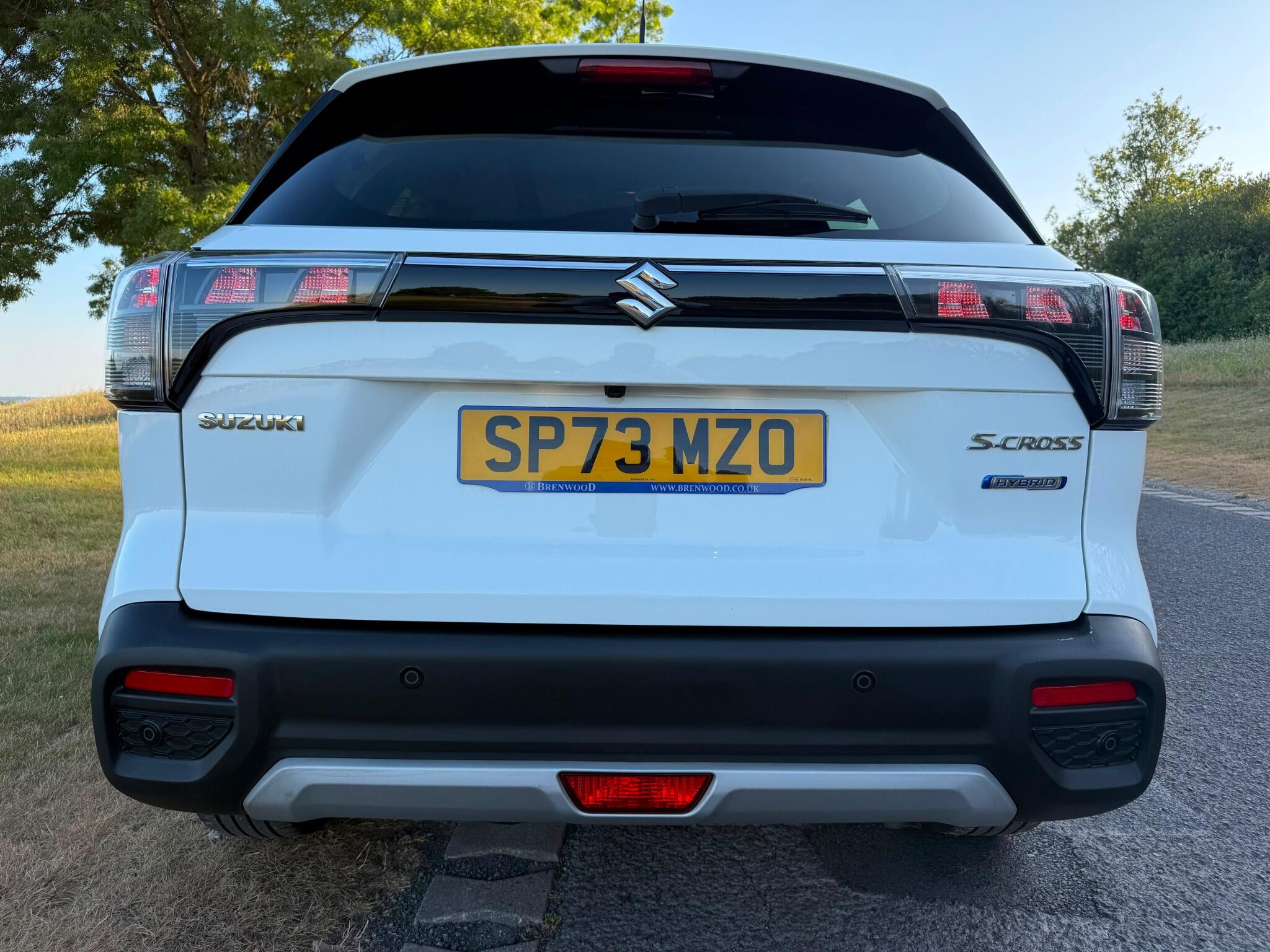 Suzuki S-Cross view 8