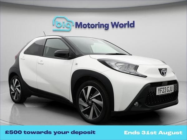 White 2023 Toyota AYGO X Hatchback Front-wheel drive Manual