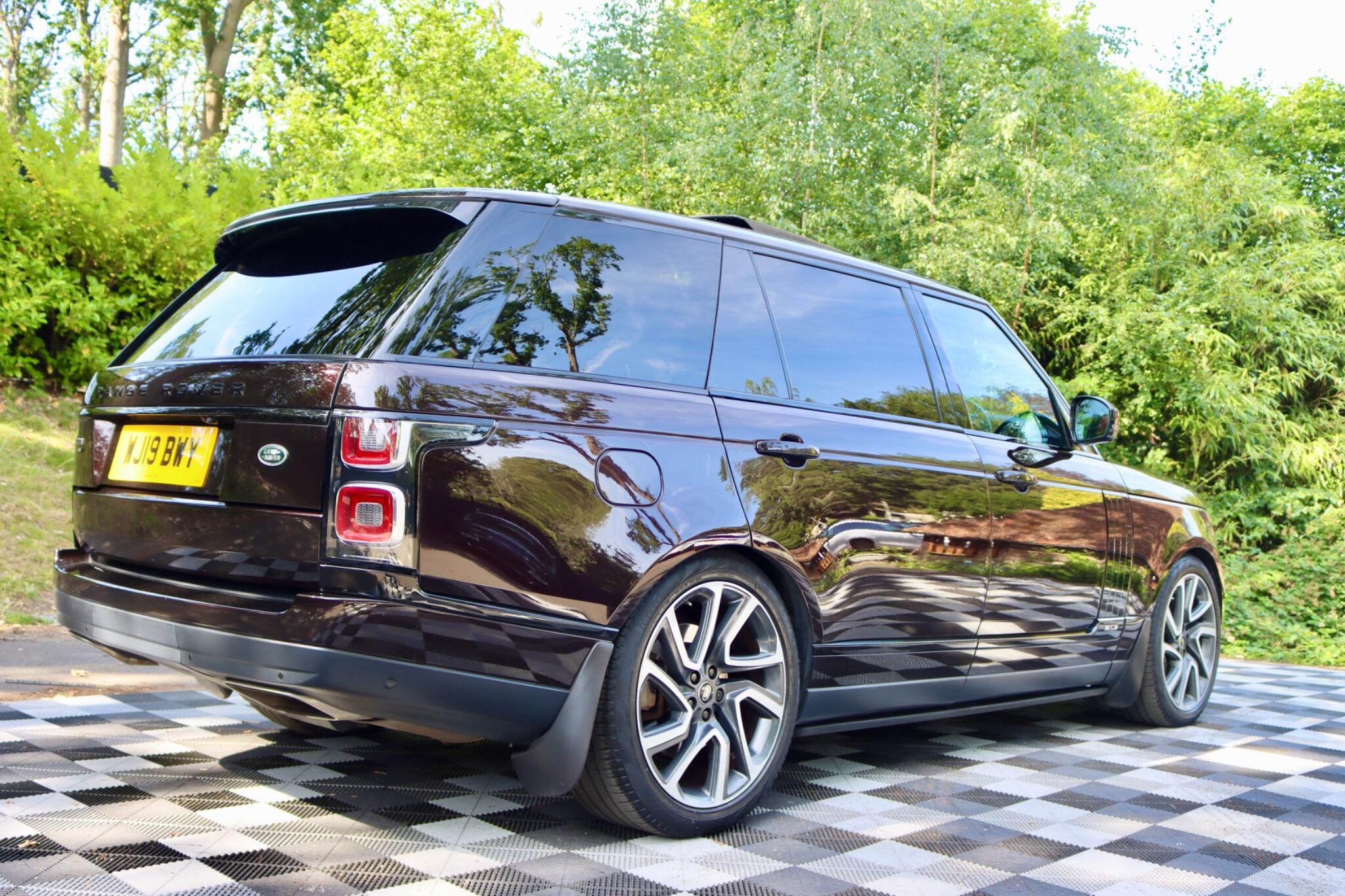 Land Rover Range Rover view 18