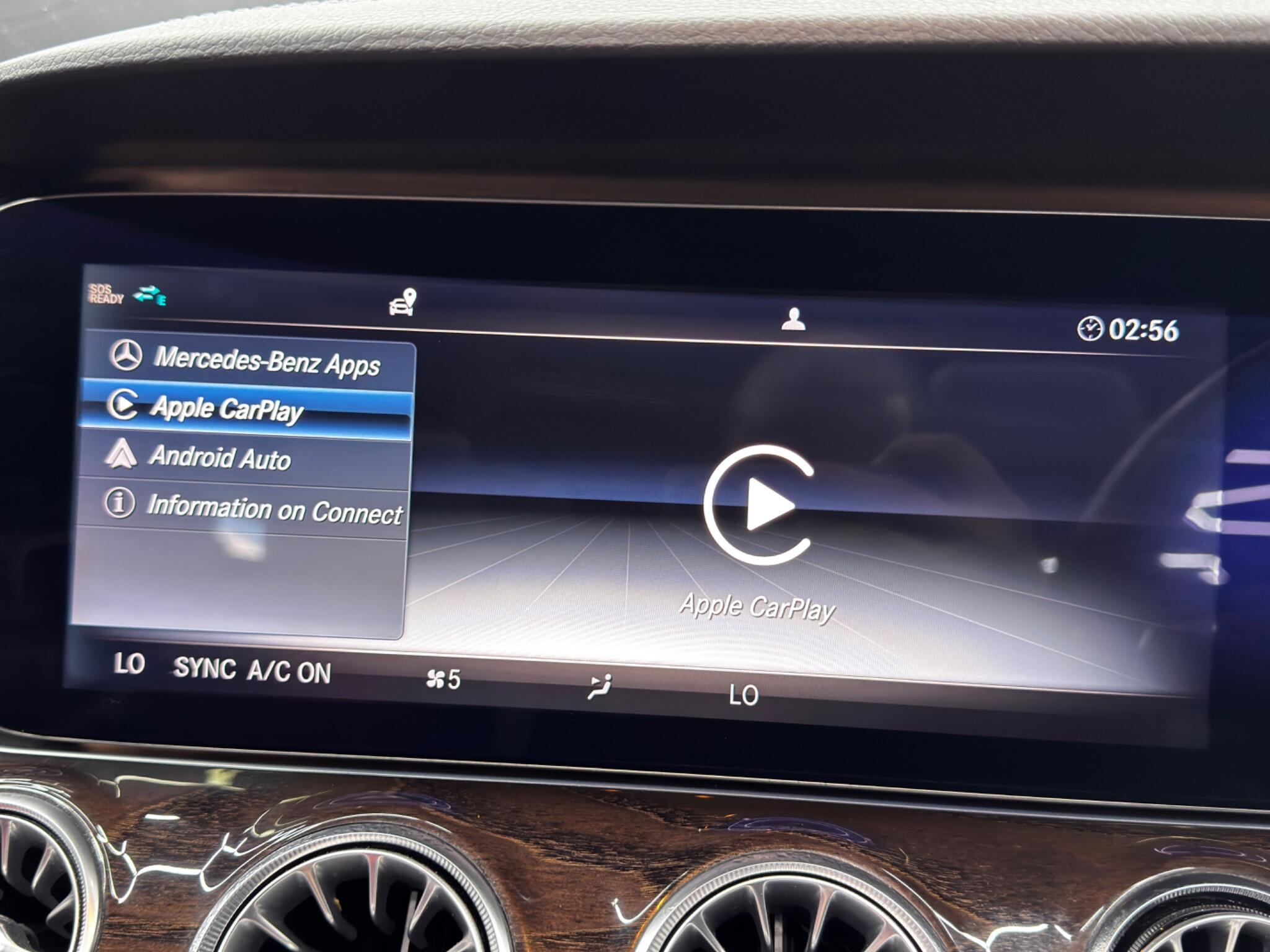 Mercedes-Benz E-Class view 35