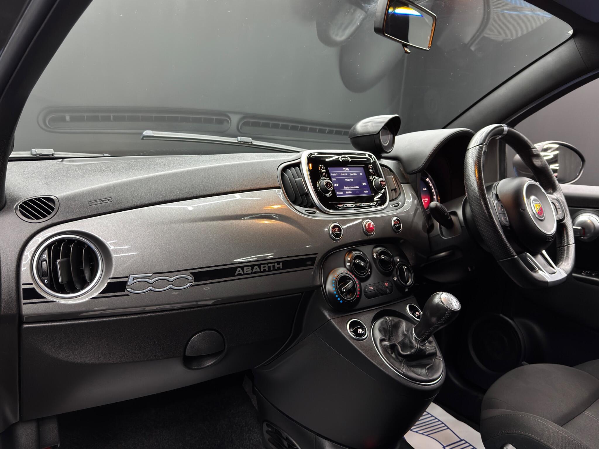 Abarth 595 view 11