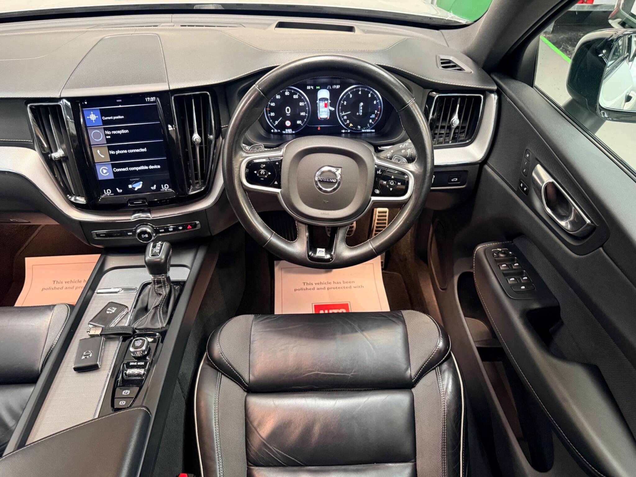 Volvo XC60 view 10