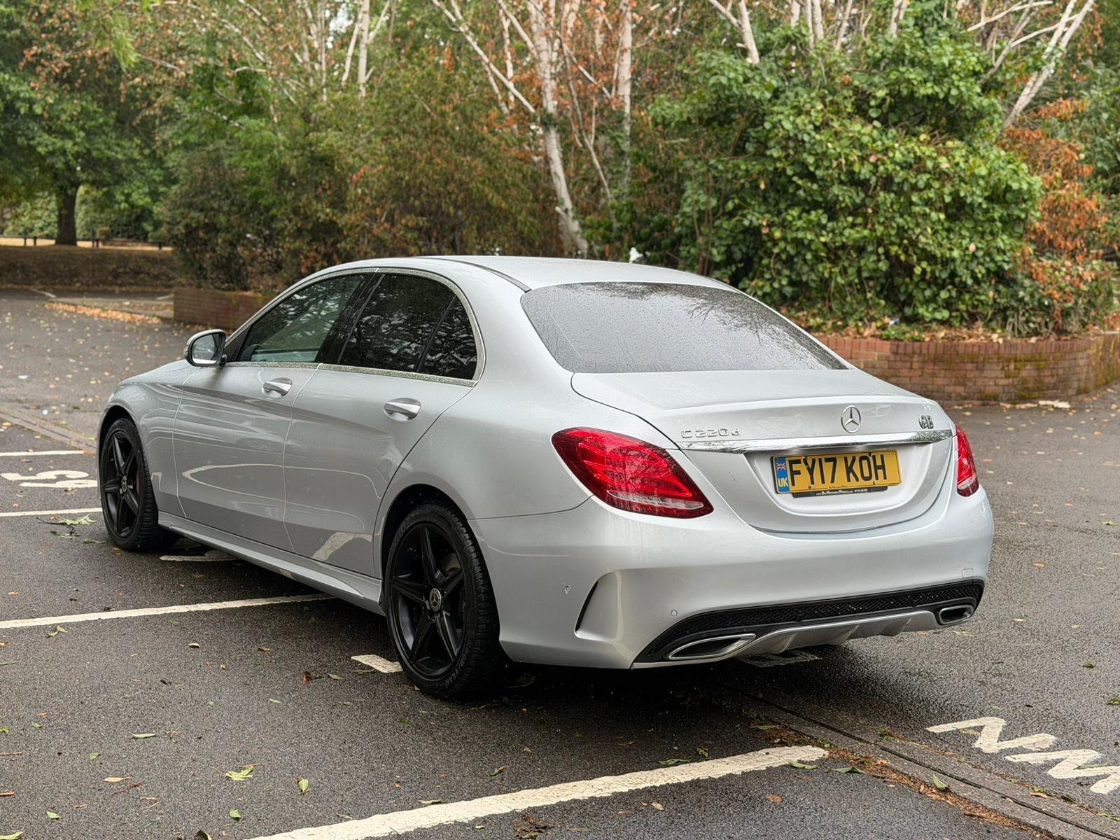 Mercedes-Benz C-Class view 5