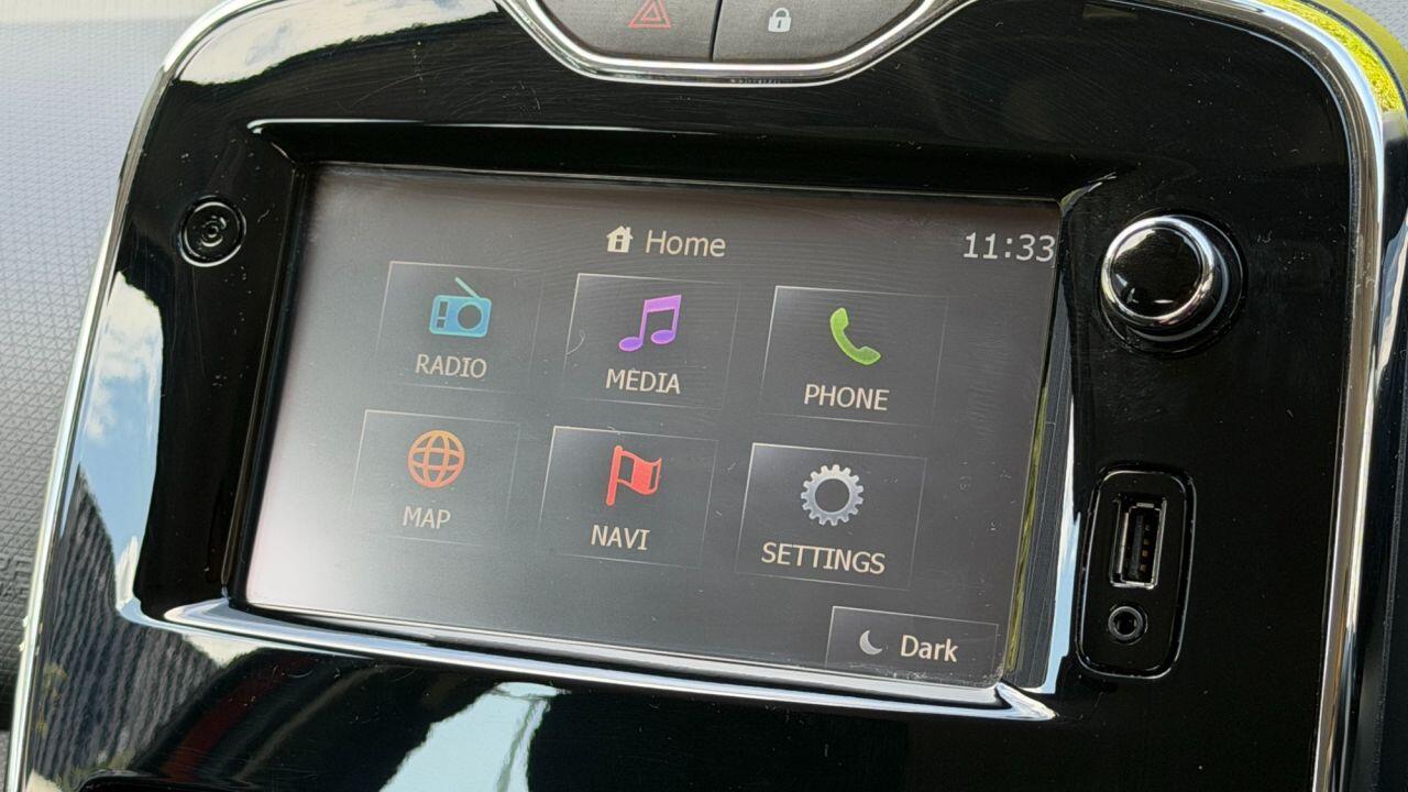 Renault Clio view 23