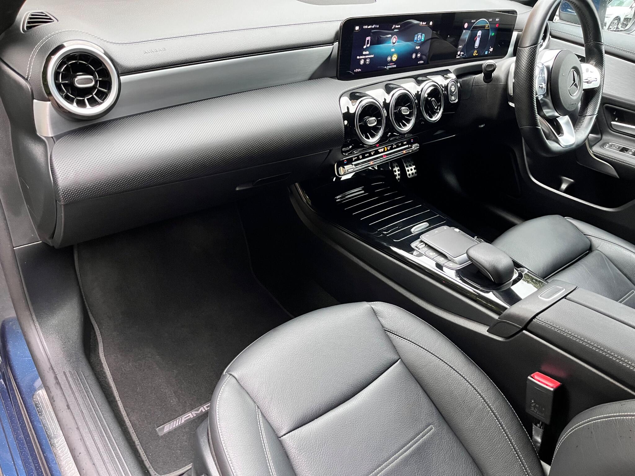 Mercedes-Benz CLA view 30