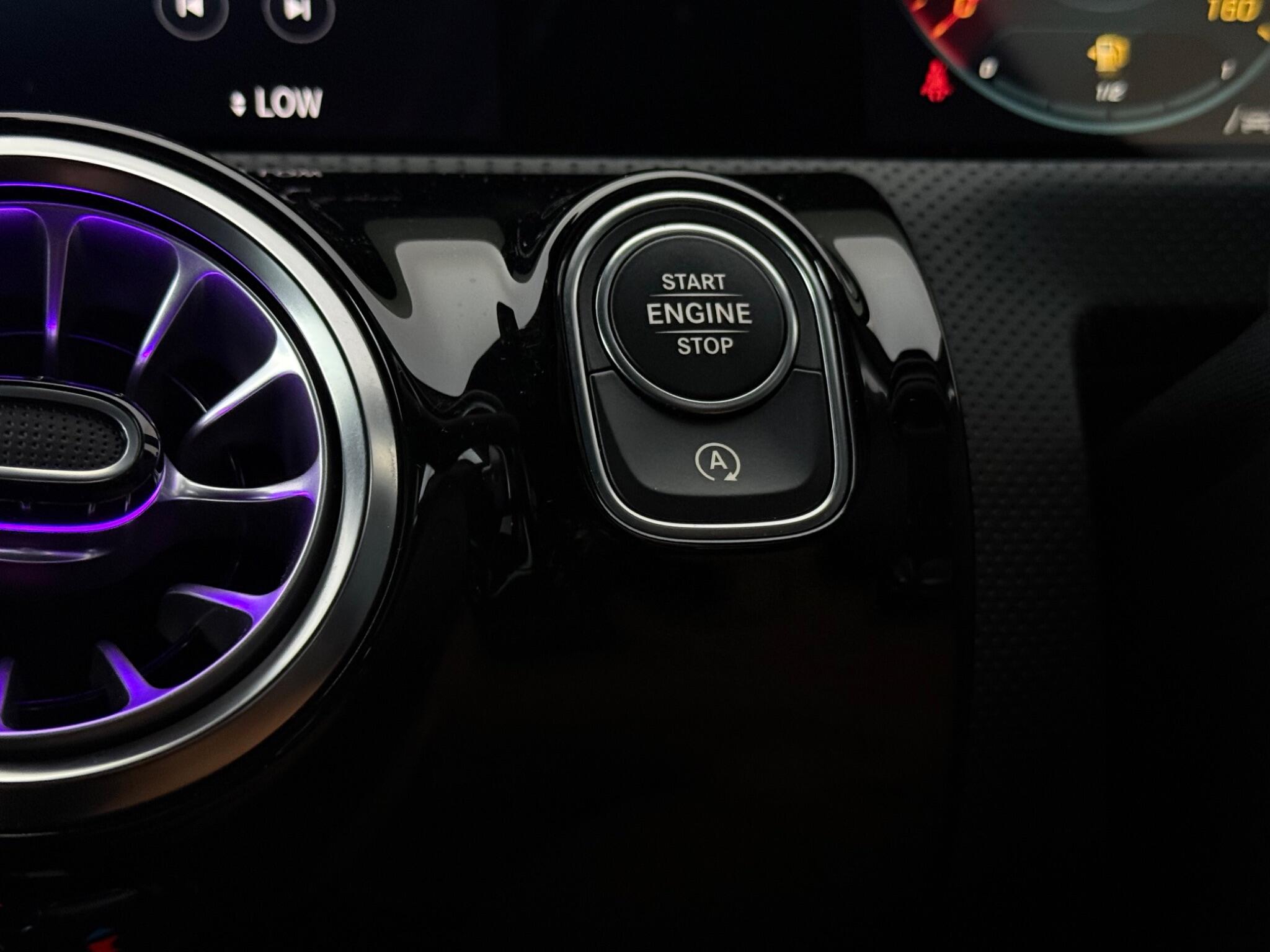 Mercedes-Benz Cla view 19