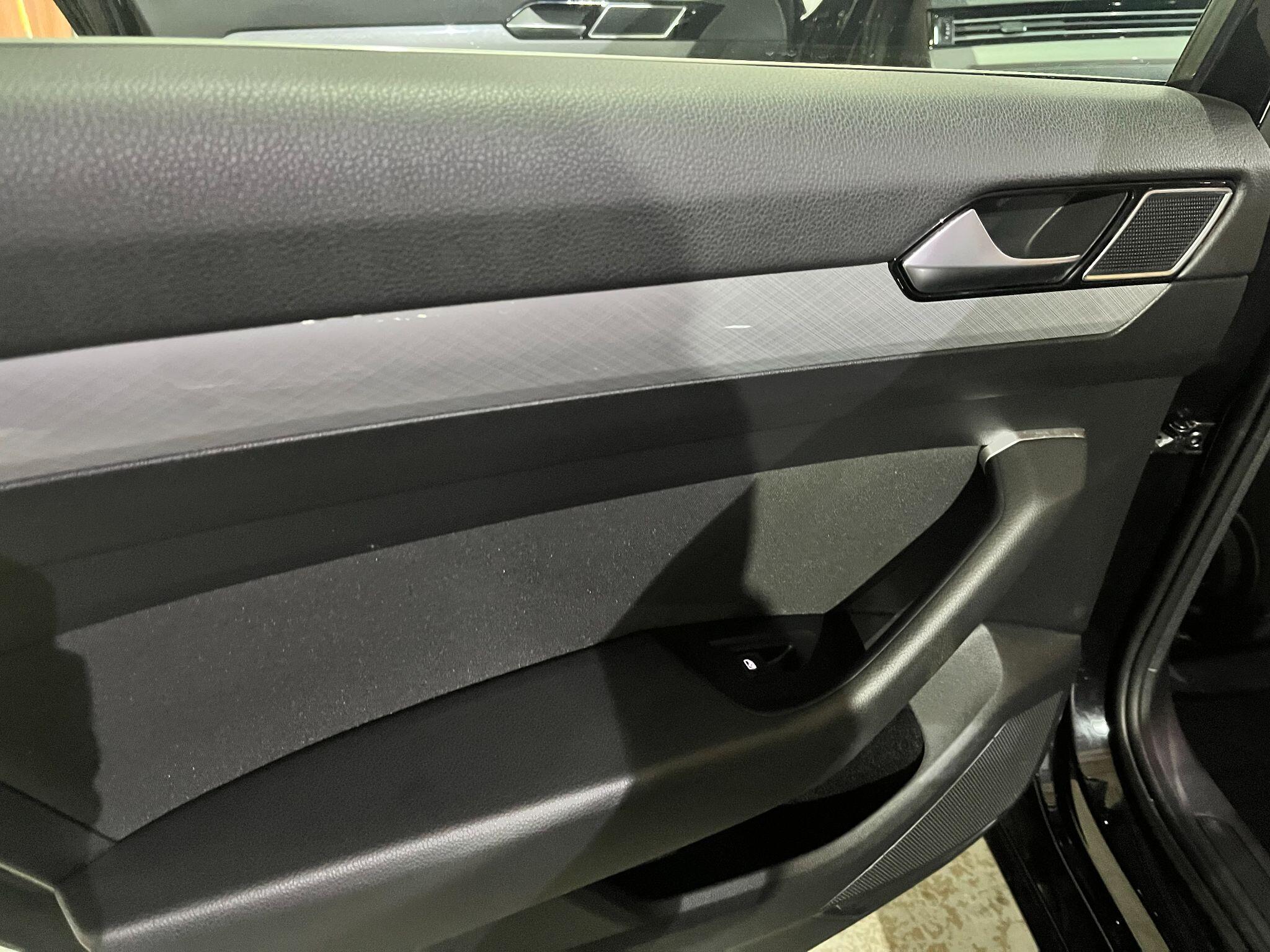 Volkswagen Passat view 40
