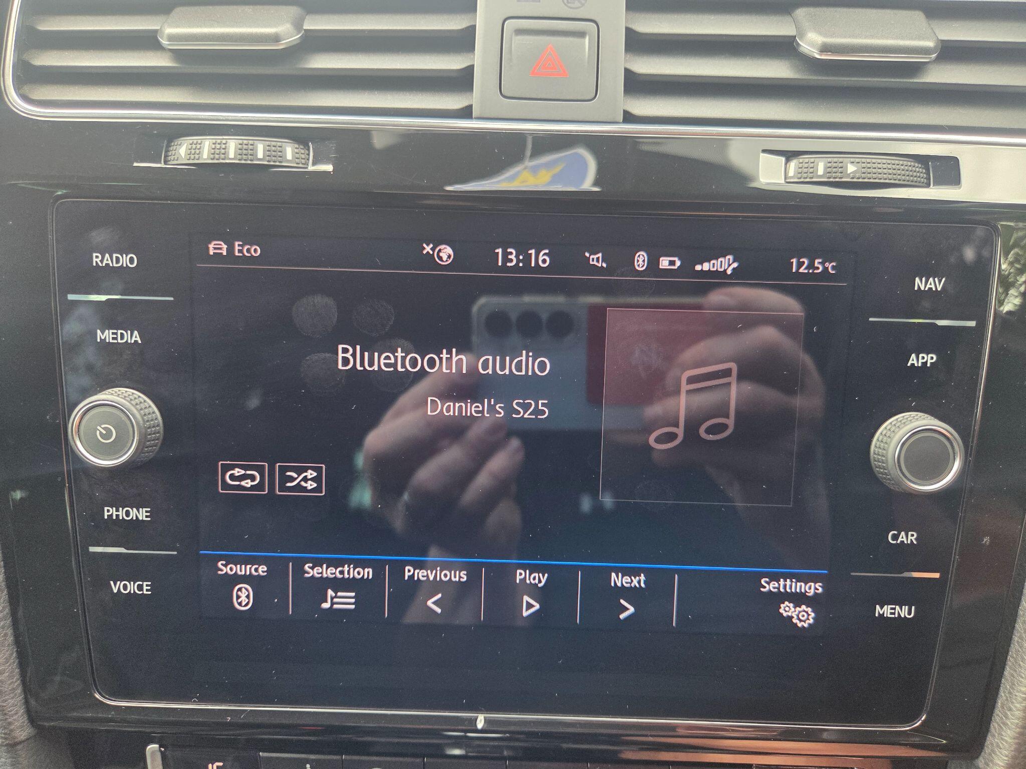 Volkswagen Golf view 29