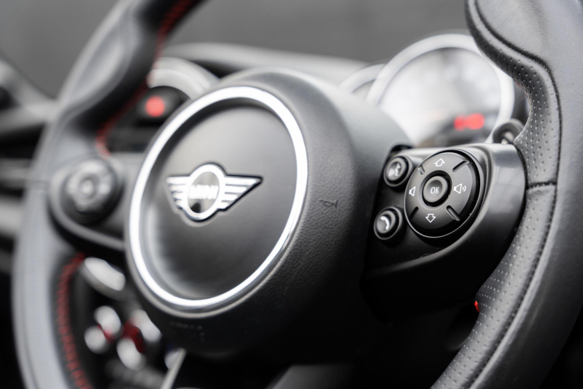 MINI Convertible view 31