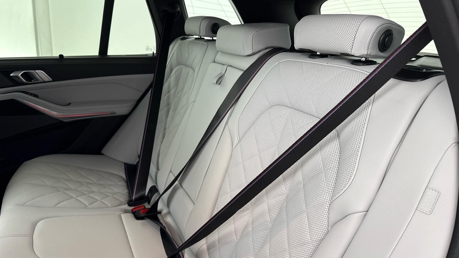 BMW X5 view 12