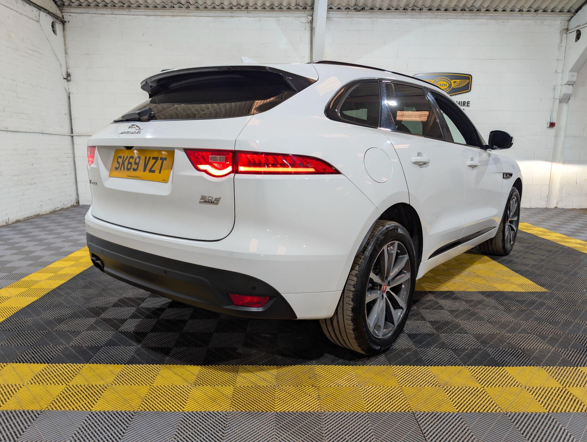 Jaguar F-Pace view 16