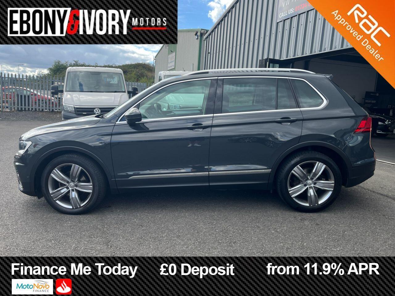 Volkswagen Tiguan view 2