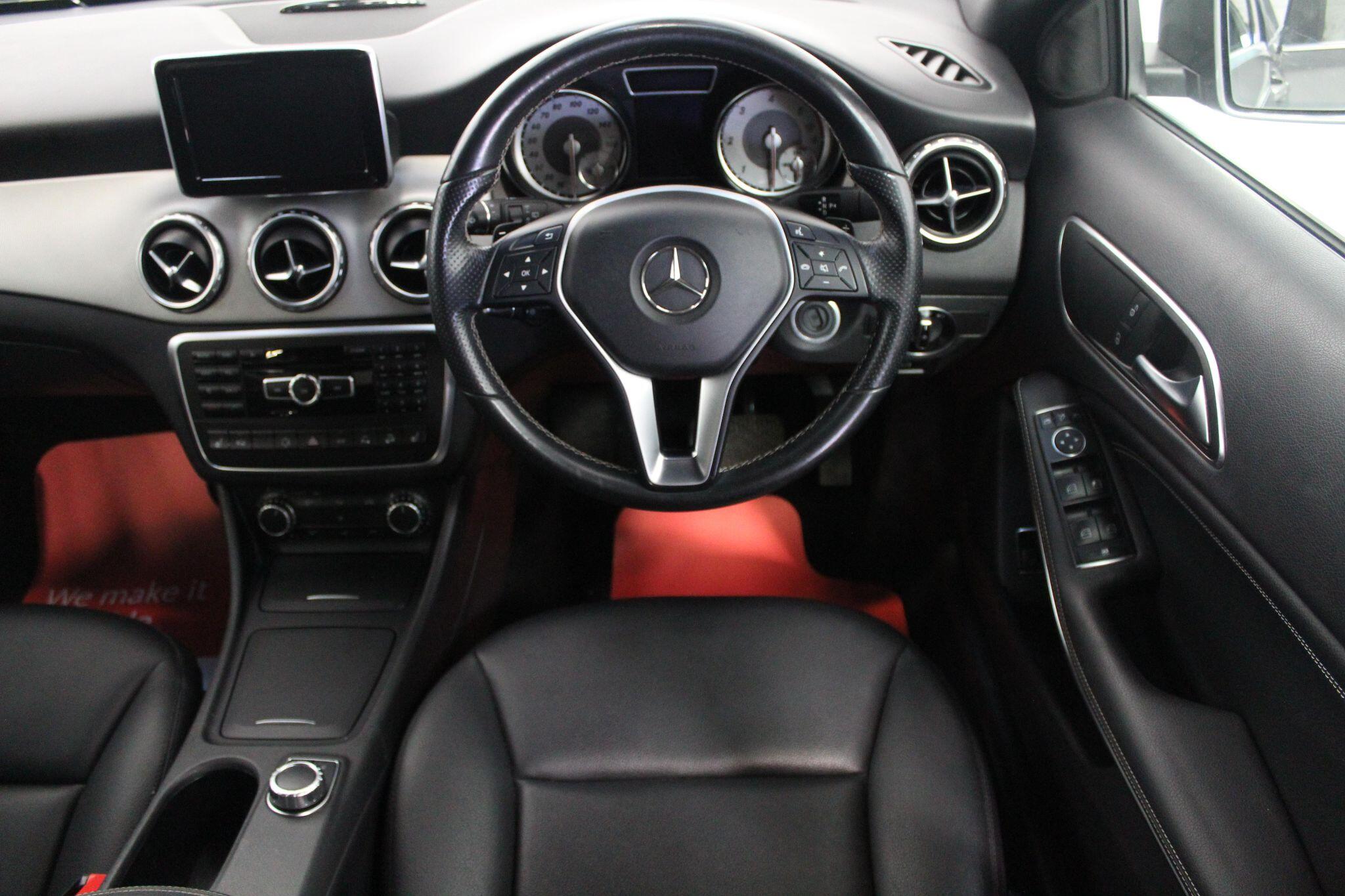 Mercedes-Benz Gla view 46