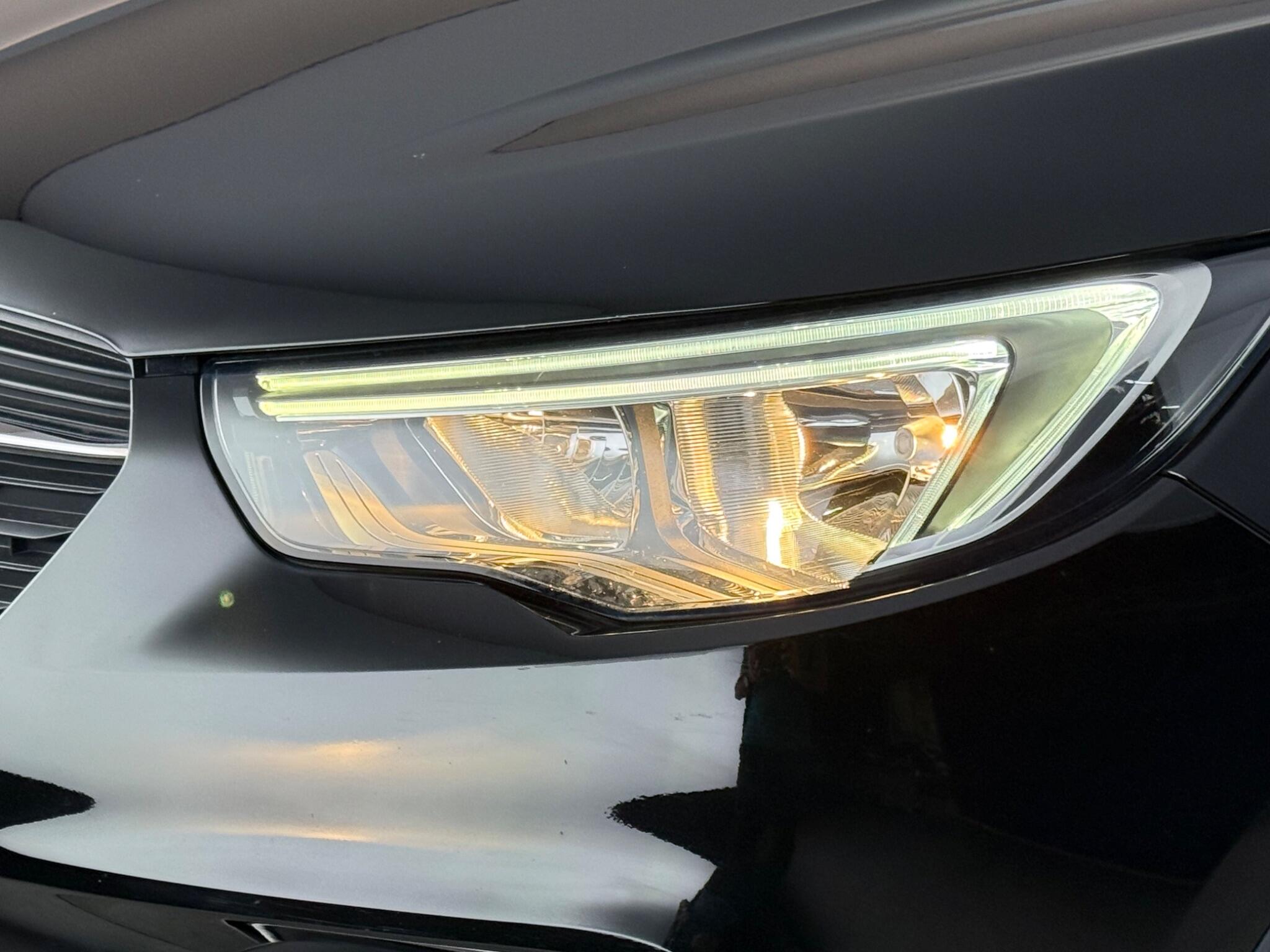Vauxhall Grandland X view 12
