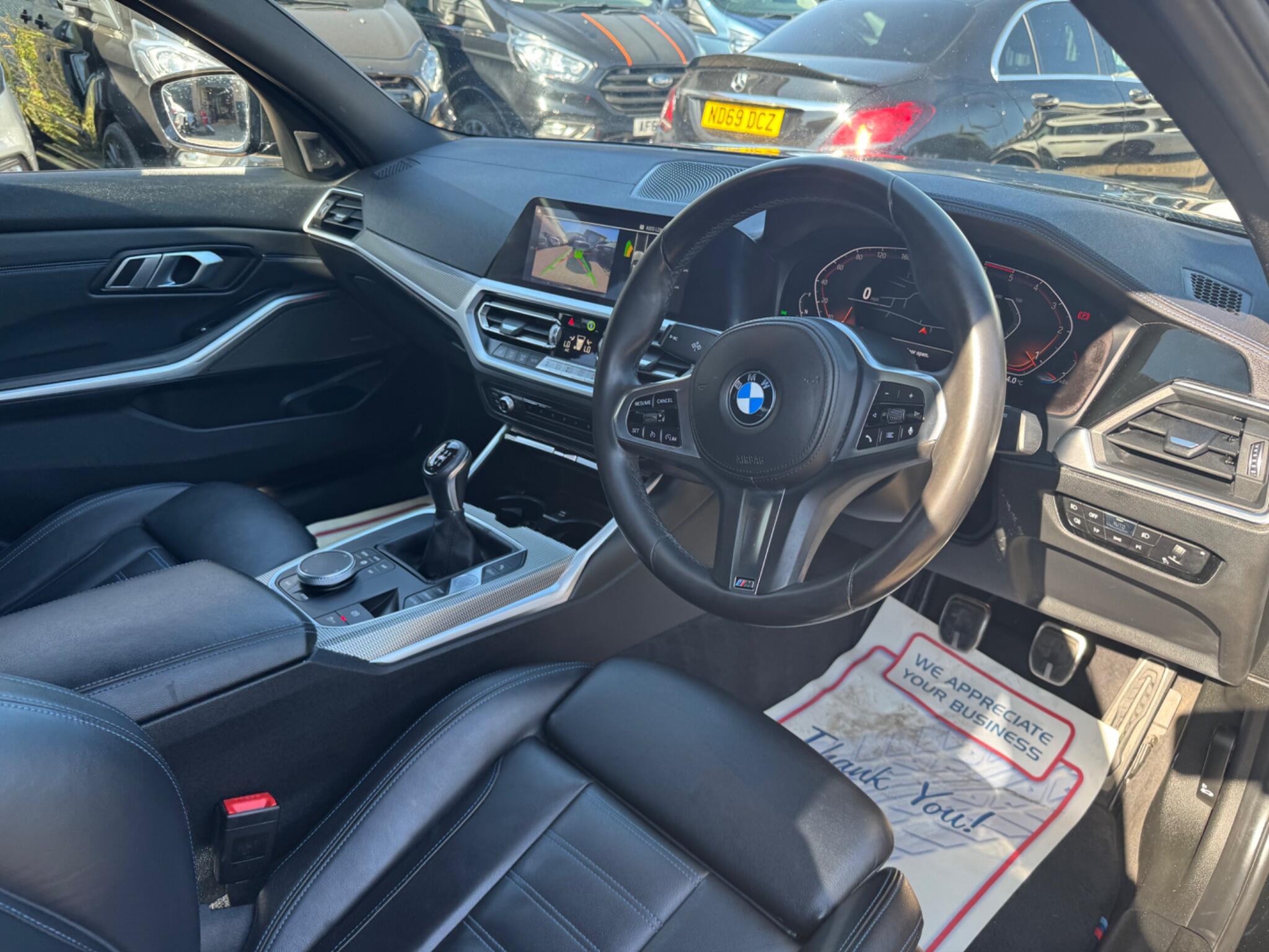 BMW 3 Series view 12