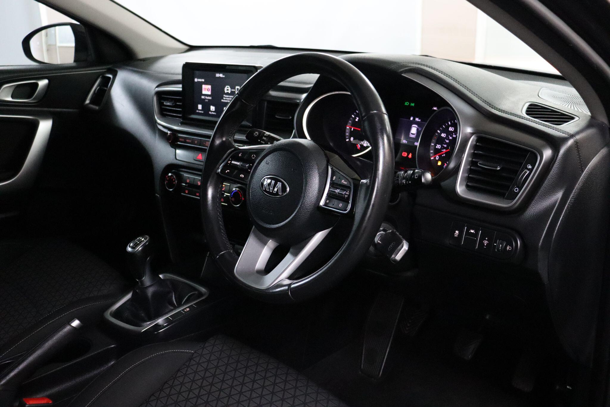 Kia Ceed view 5