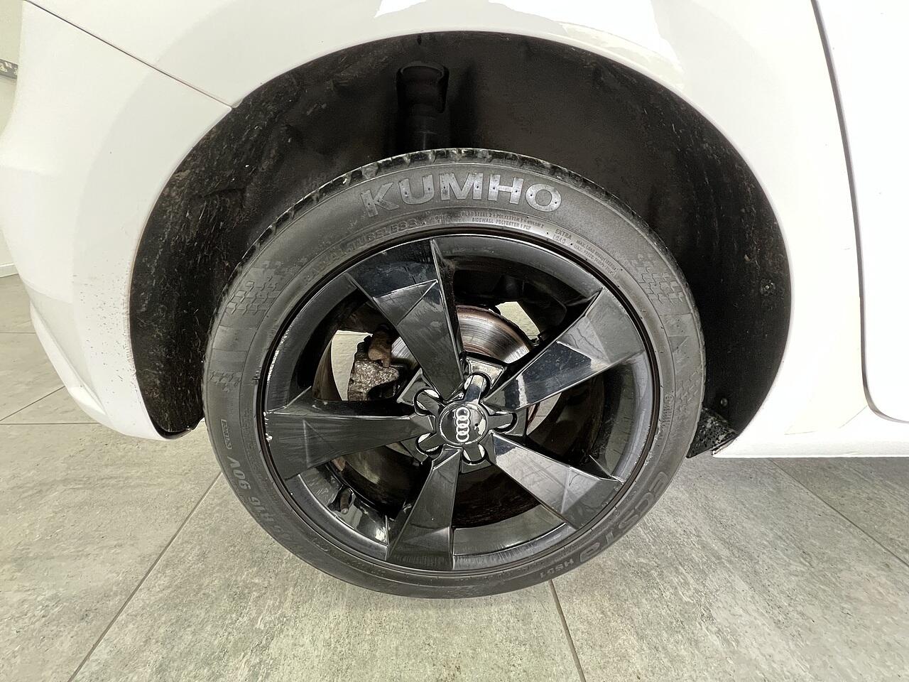 Audi A1 view 20