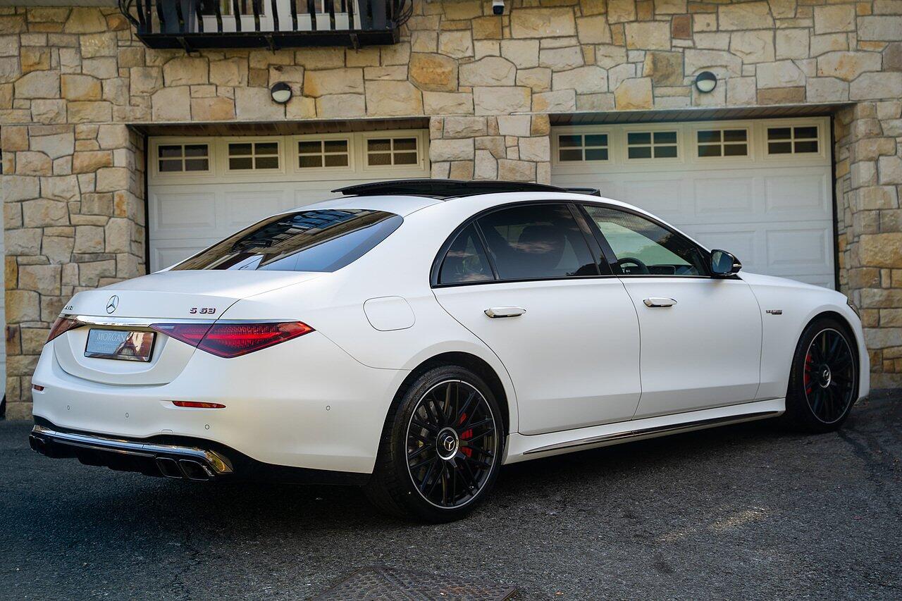 Mercedes-Benz S-Class view 18