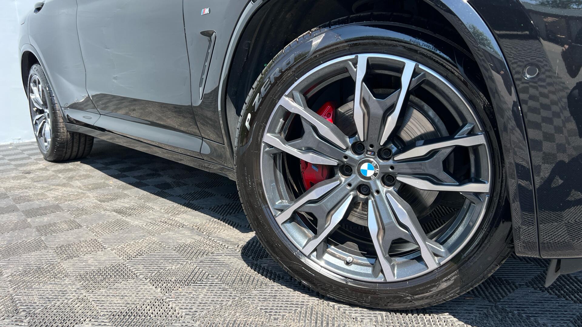 BMW X4 view 25
