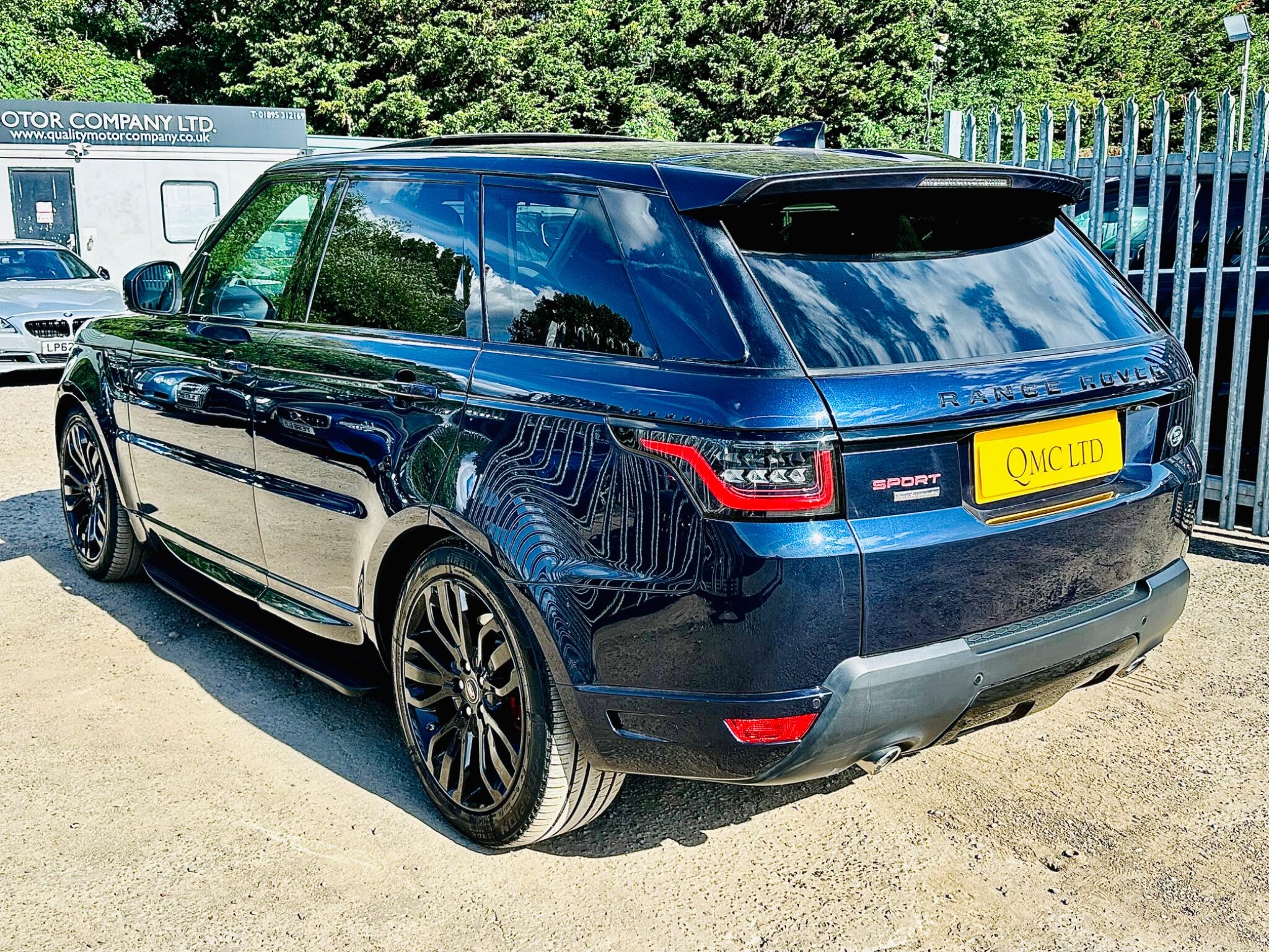 Land Rover Range Rover Sport view 9