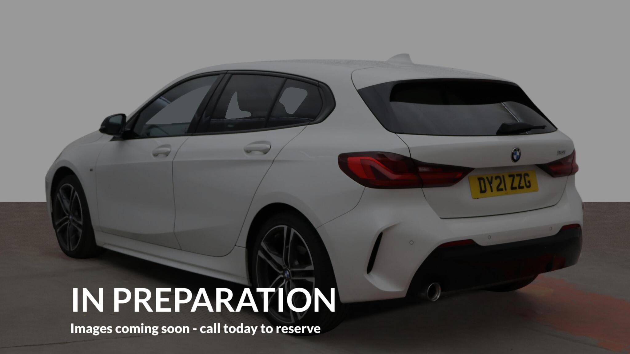 BMW 1 Series view 3