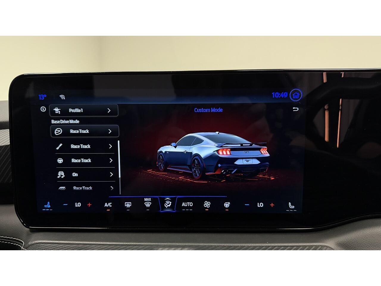 Ford Mustang view 26